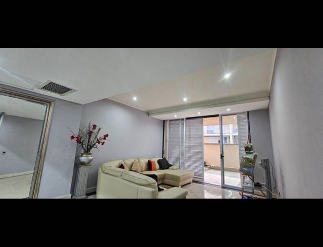 2 BEDROOM APARTMENT FOR SALE IN UMHLANGA RIDGE
